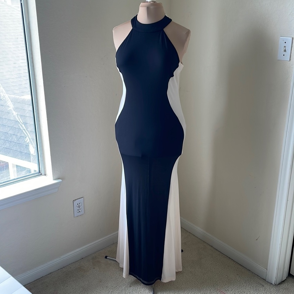 Lucky Lady Striped gown body hugging fits size large